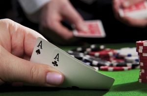 Why Many People Are Playing Online Poker