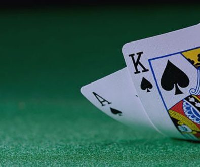 Online poker: Play with someone thousands of miles away