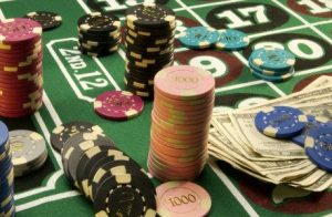 Playing online poker games - Some merits